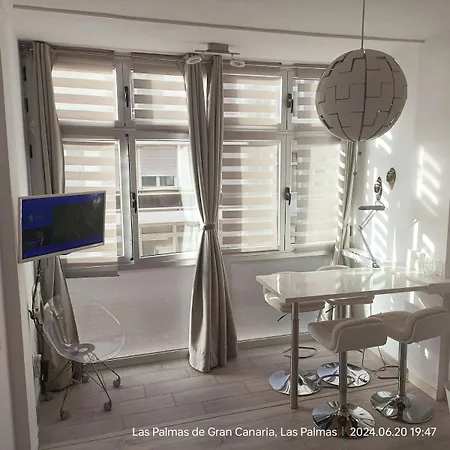 Appartement With One In Privileged Place In Vibrant And Cosmopolitan